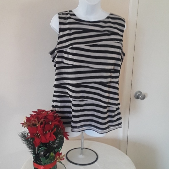 Dana Buchman Tops - Blouse